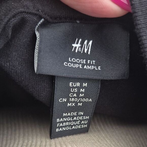H&M Black Statement Tee - Picture 2 of 16